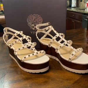 Vince Camuto Pemolie Sandal